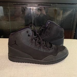 BLACK AIR JORDANS SIZE 8